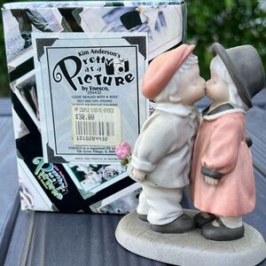 Kim anderson’s pretty as a picture figurine